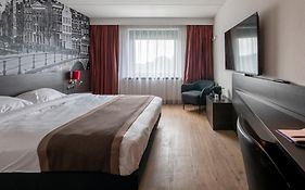 Bastion Hotel Dordrecht 3*